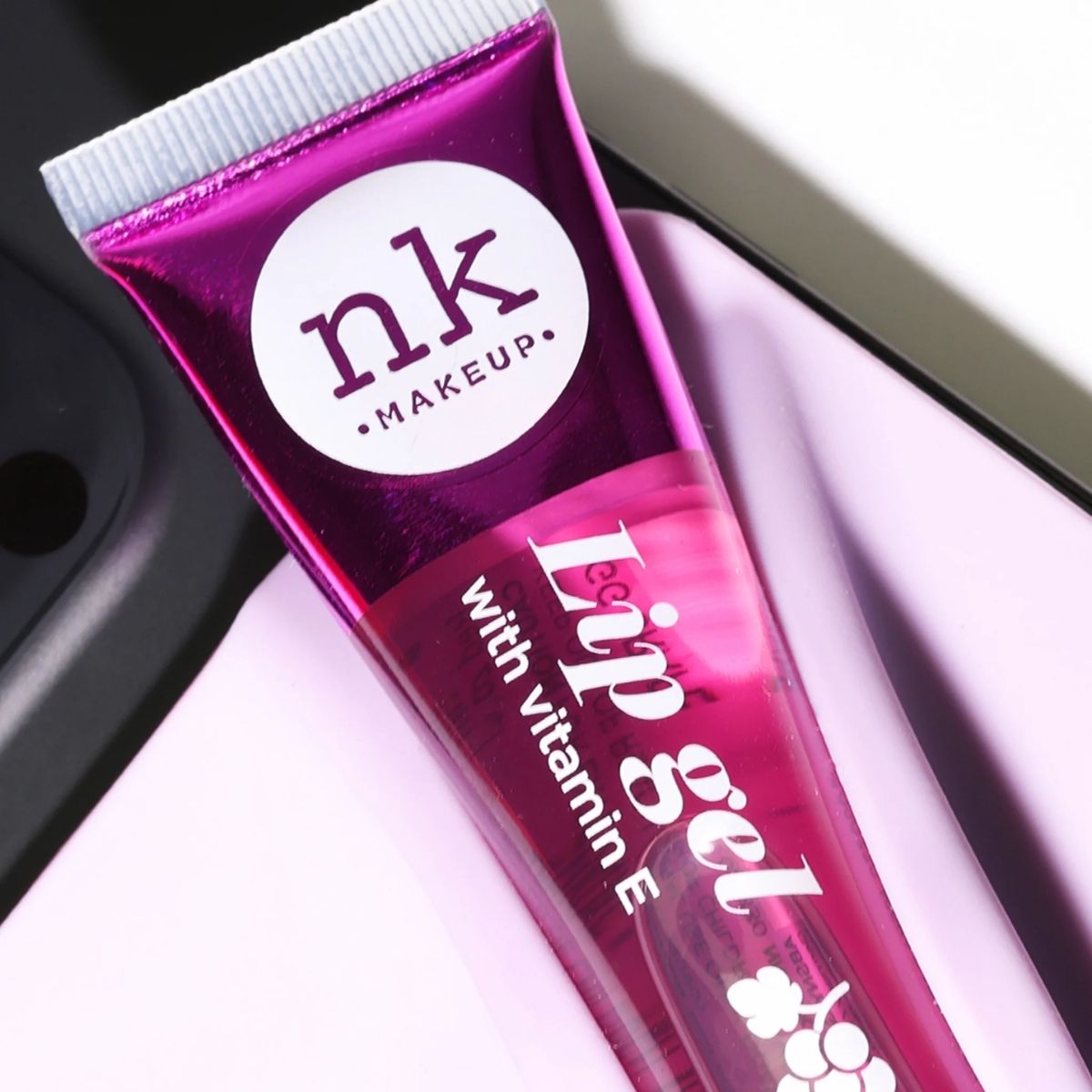 SOG - NK Lippie Grippie Phone Lip Holder