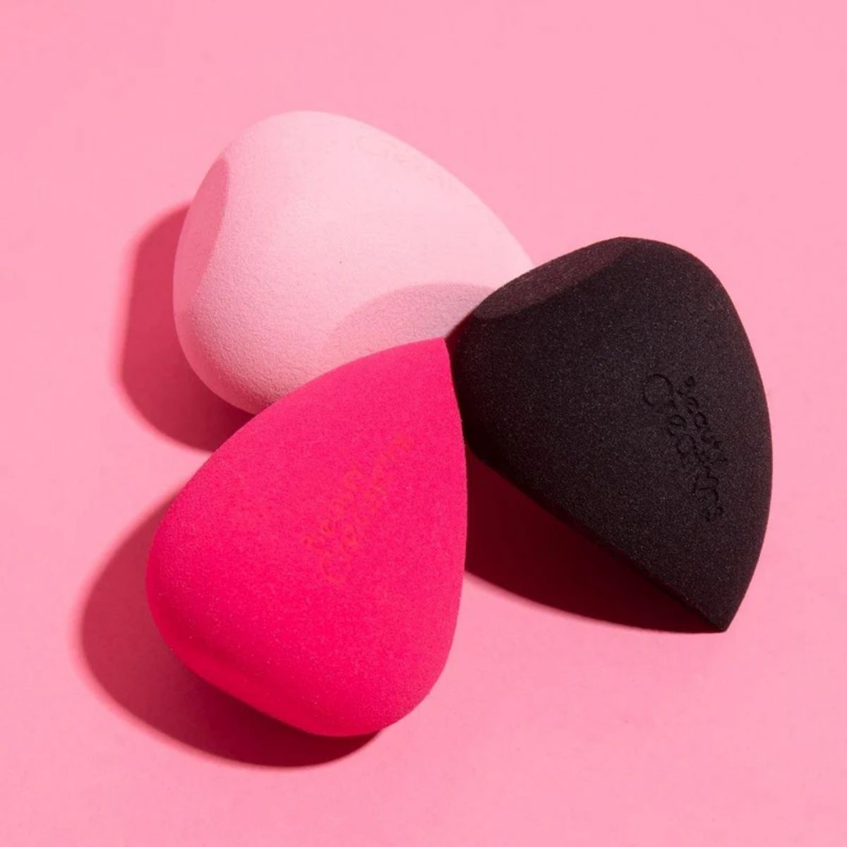 TAF - Beauty Creations Flawless Stay Blending Sponge w/ Container