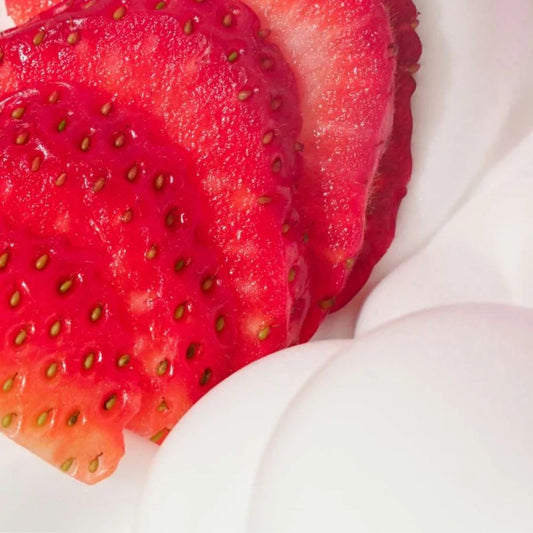FG - EOS 24H Moisture Body Lotion - Strawberry Dream