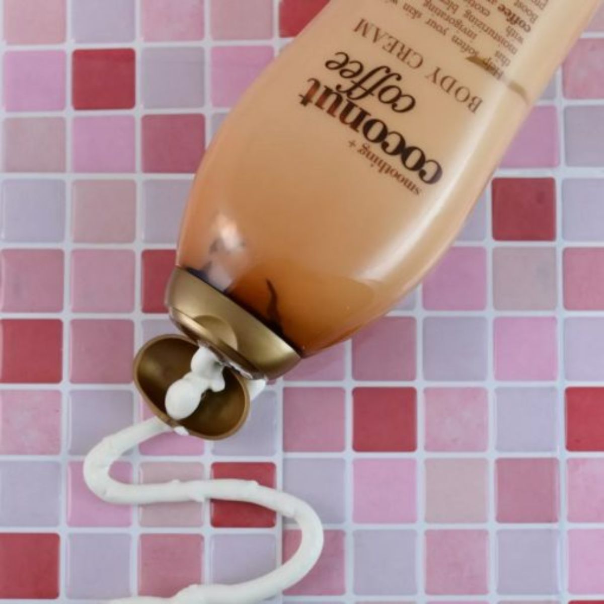 FG - OGX Smoothing + Coconut Coffee Body Cream