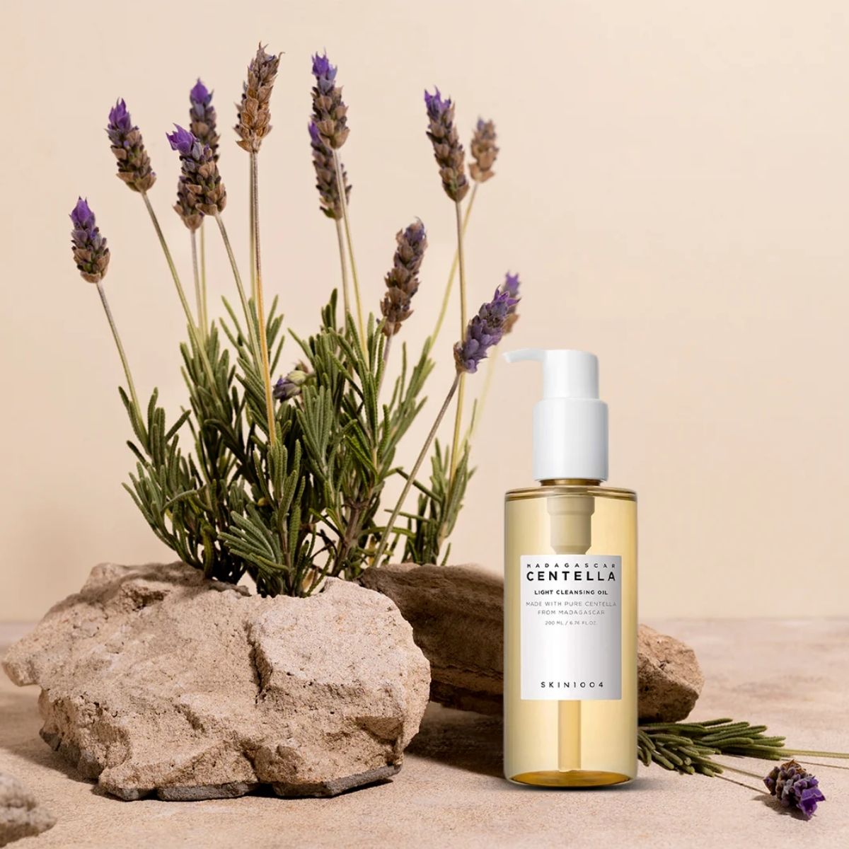 MKO 031 - Skin 1004 Madagascar Centella Light Cleansing Oil