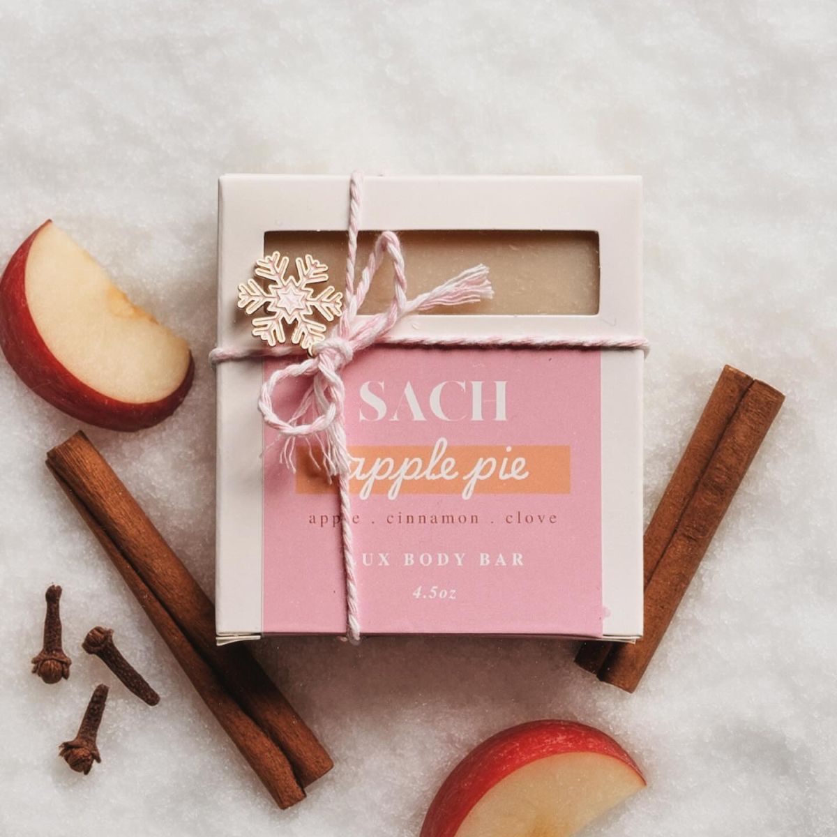 SACH Luxe XL Holiday Gift Bar with Charm