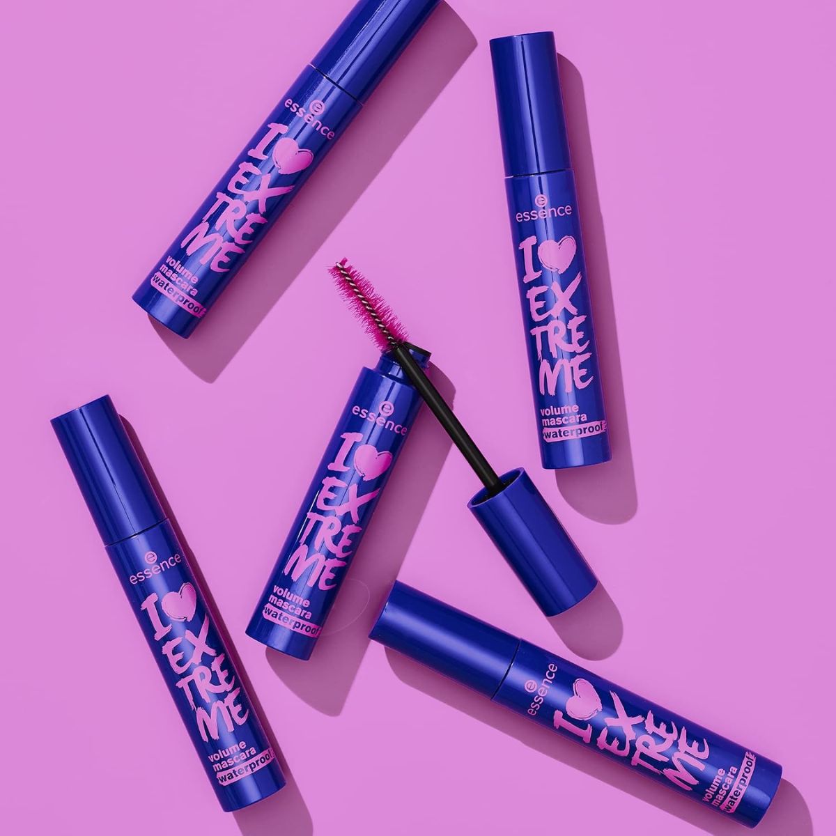 MART - Essence I Love Extreme Volume Mascara - Waterproof