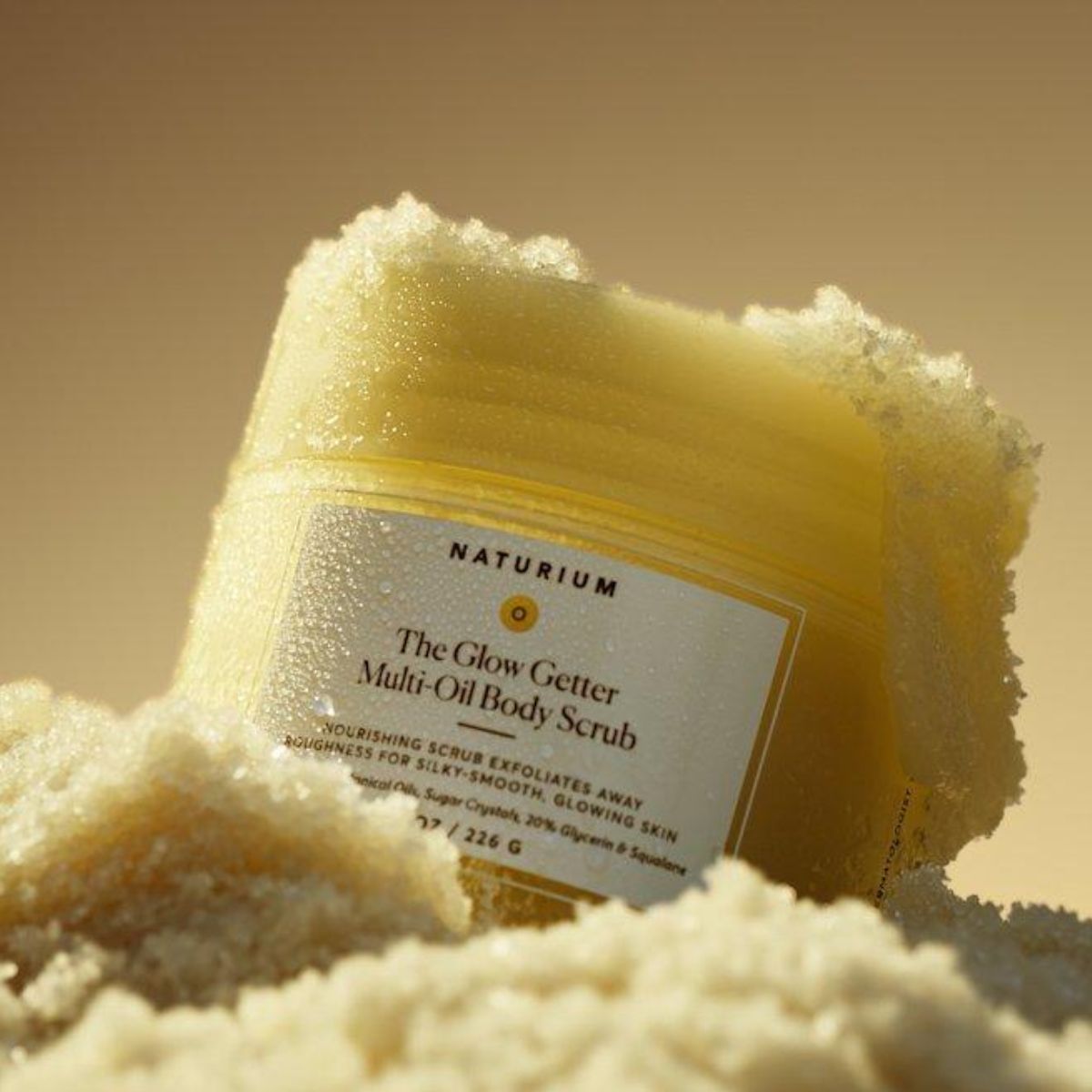 FG - Naturium The Glow Getter Multi-Oil Hydrating Body Scrub