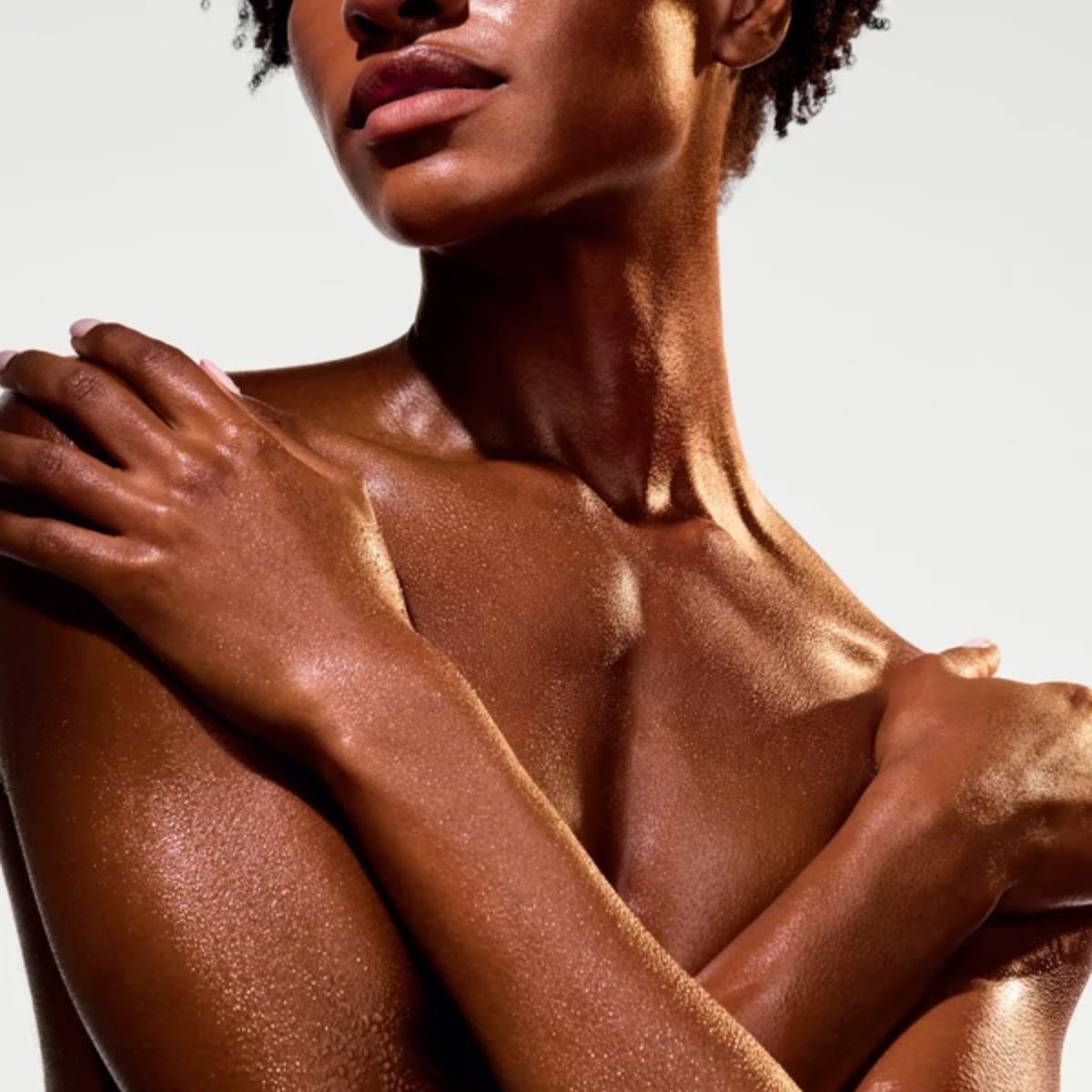 FG - Naturium The Glow Getter Multi-Oil Hydrating Body Scrub