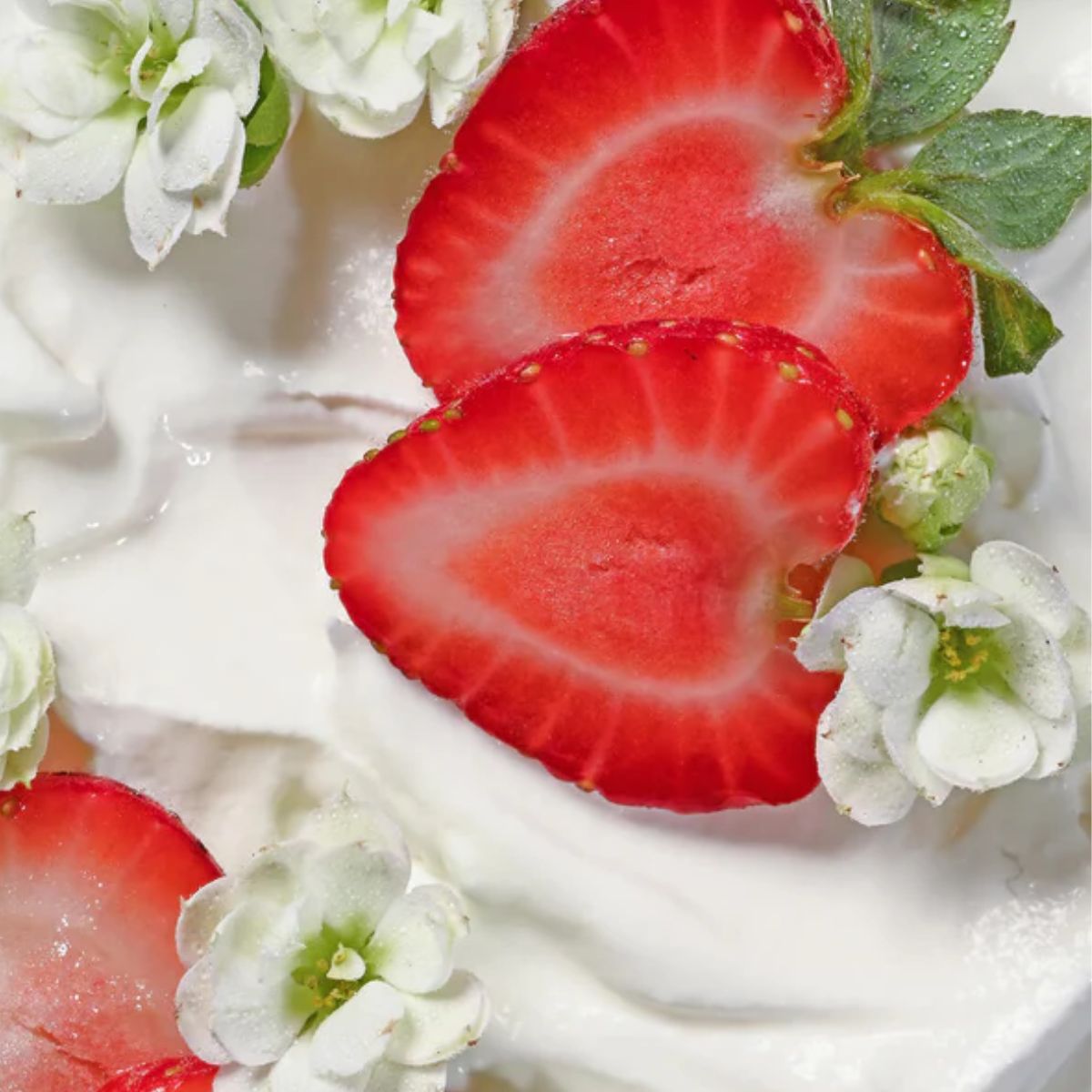 FG - EOS Cashmere Body Mist - Strawberry Dream
